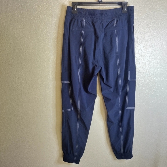 Athleta Chelsea Utility Jogger NAVY Sz 6 - Picture 7 of 10